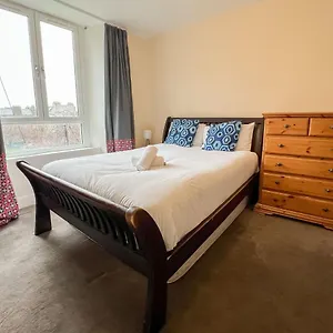 Convenient 2br Flat Gorgie Apartment Edinburgh